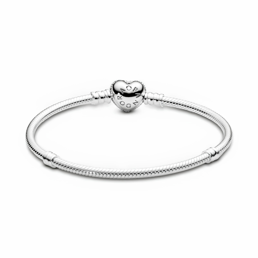 Bracelet with heart-shaped clasp and cubic zirconia