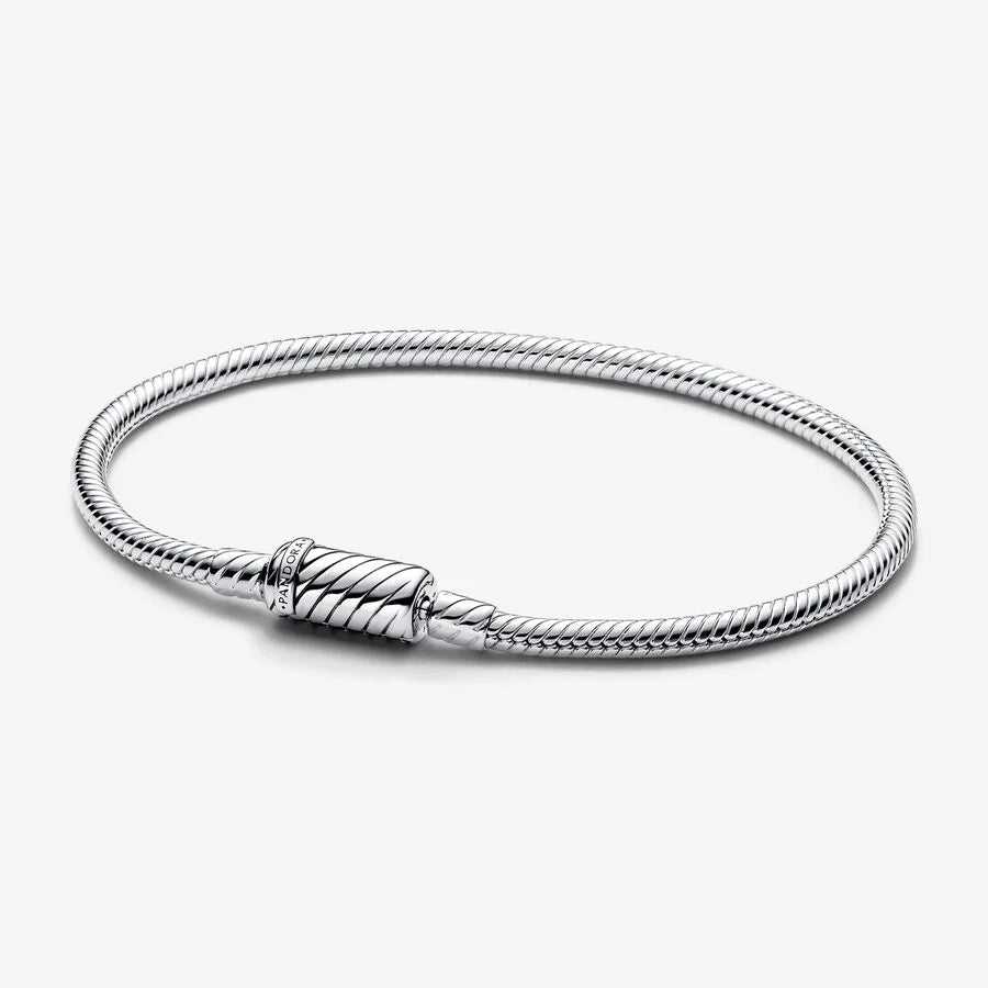 Easy-Close Magnetic Clasp Snake Chain Bracelet