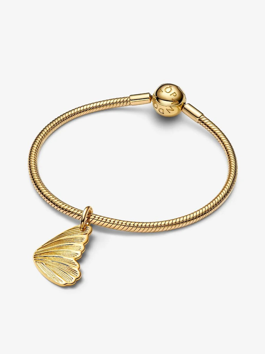 Engravable Butterfly Wing Tag Pendant
14k gold plating
