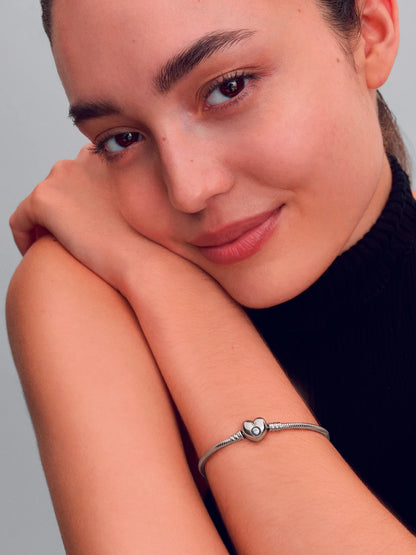 BEST SELLER | Silver bracelet with heart-shaped clasp