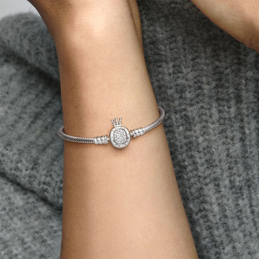 Pandora Moments Crown O & Snake Chain Bracelet