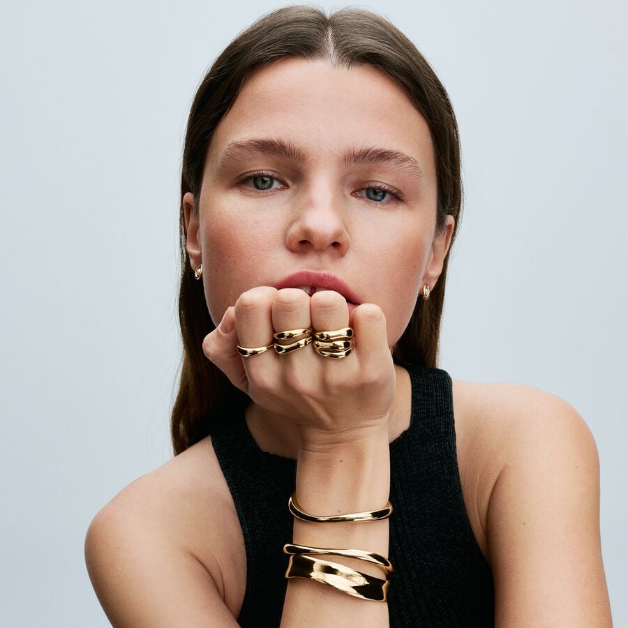 ORGANICALLY SHAPED BROAD OPEN BANGLE