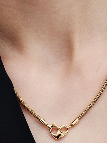 Studded Chain Necklace
14k gold plating