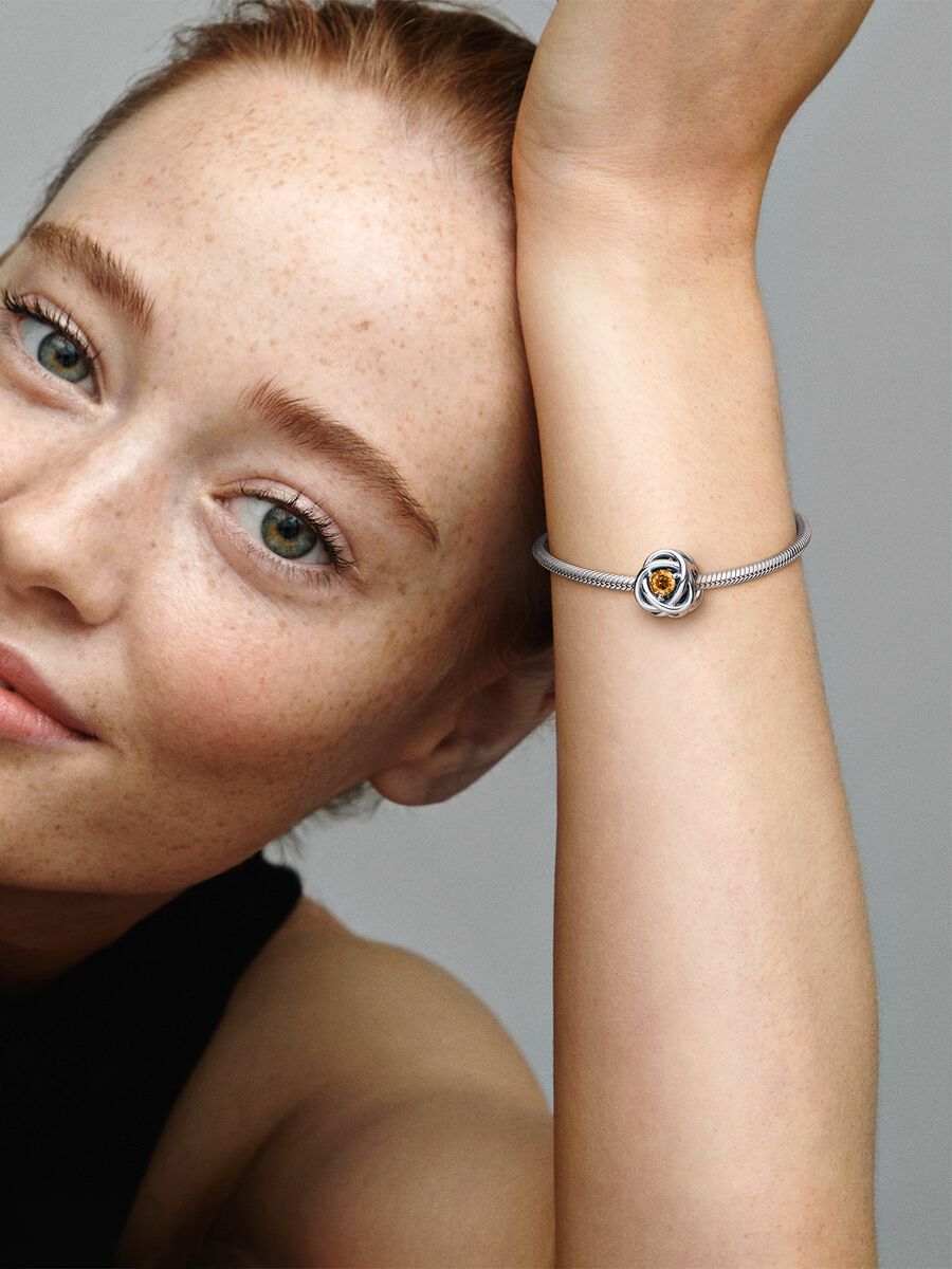 November Birthstone Eternity Circle Charm
Sterling silver