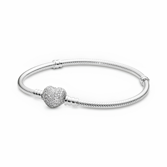 Bracelet with heart-shaped clasp and cubic zirconia