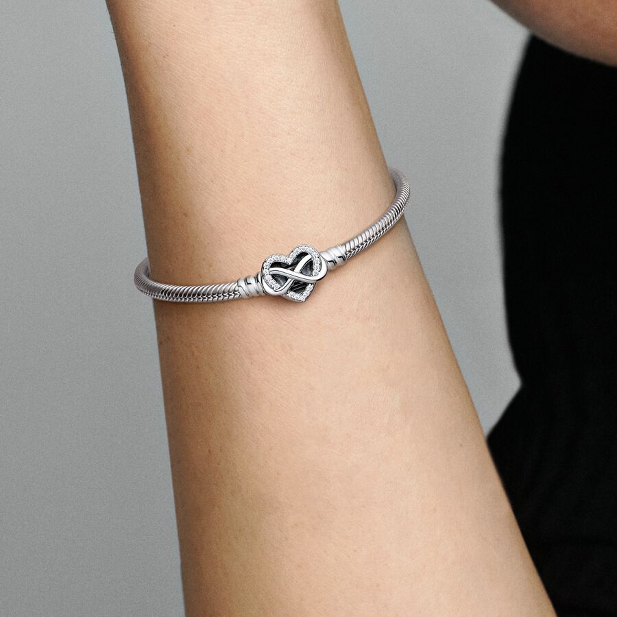 Sparkling Infinity Heart Clasp Snake Chain Bracelet
