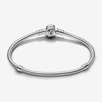 Rose in Bloom Clasp Snake Chain Bracelet
