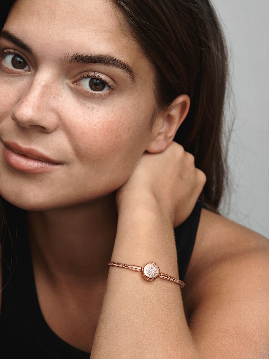 Pandora Moments Sparkling Crown O Snake Chain Bracelet