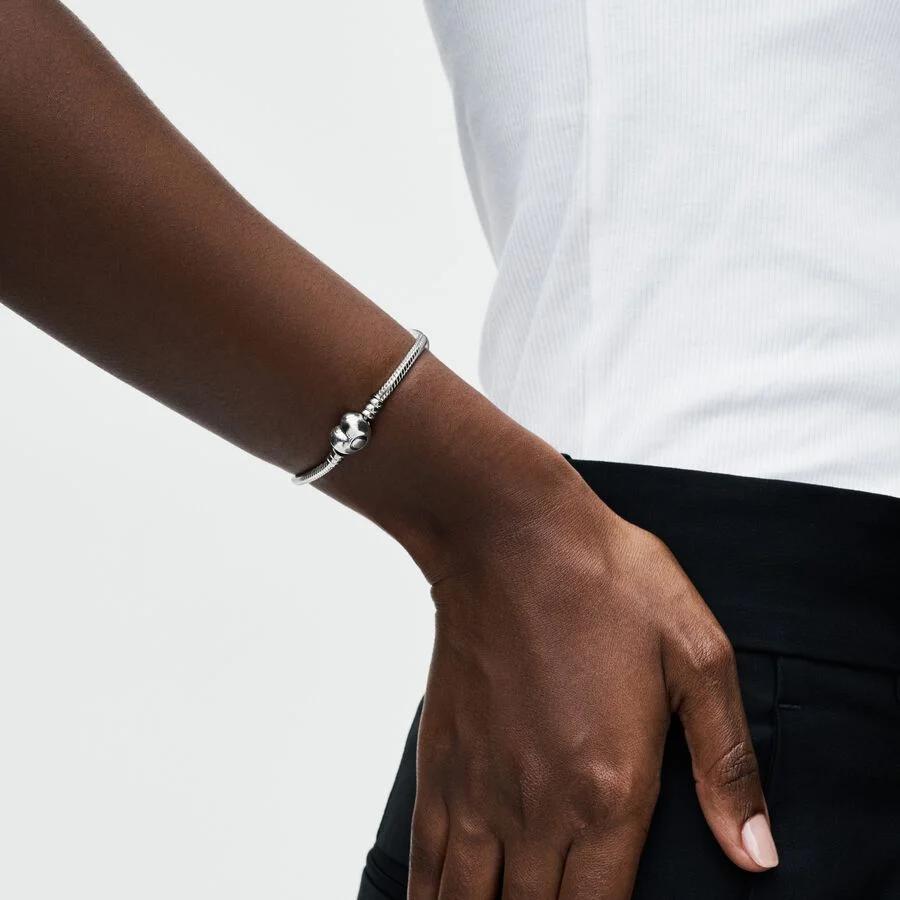 BEST SELLER | Silver bracelet with heart-shaped clasp